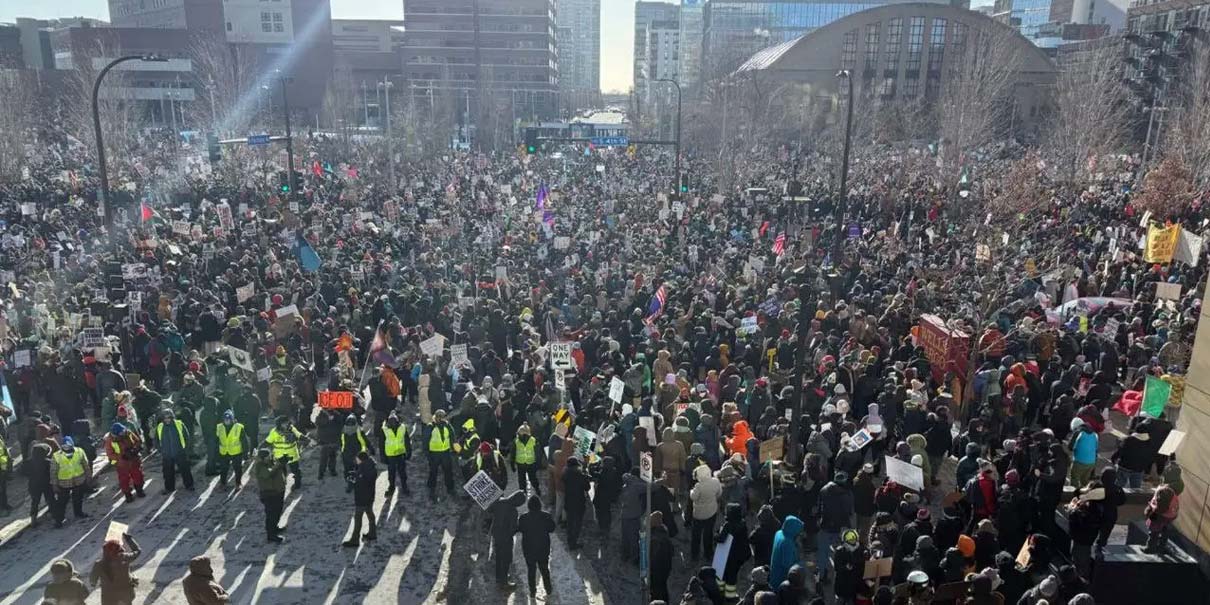 Protestas masivas en Mineápolis y Nueva York contra ICE tras redadas migratorias