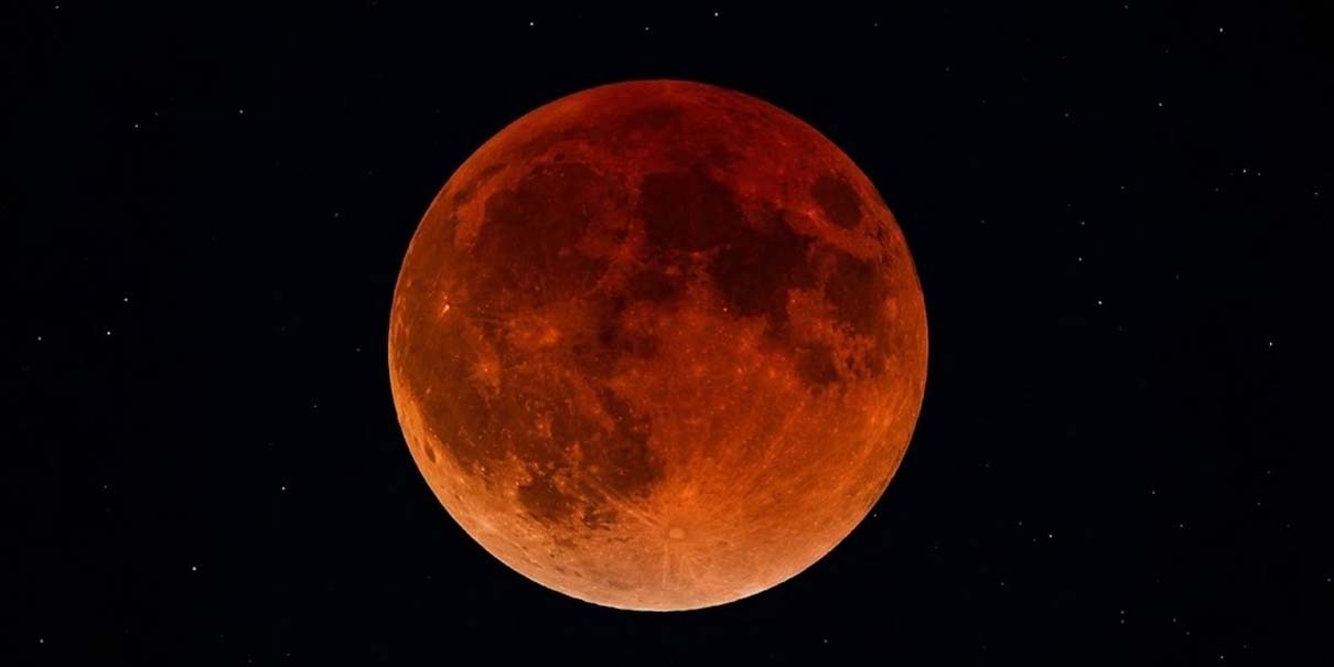 Así se vio el Eclipse de Sangre: la Luna Llena se pintó de rojo
