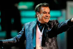 ¿Juan Gabriel esta vivo y en París? Por lo menos eso muestra un video