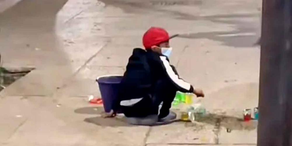 VIDEOS. Exhiben la estafa del “niño de las gelatinas” y ahora nadie le dona dinero