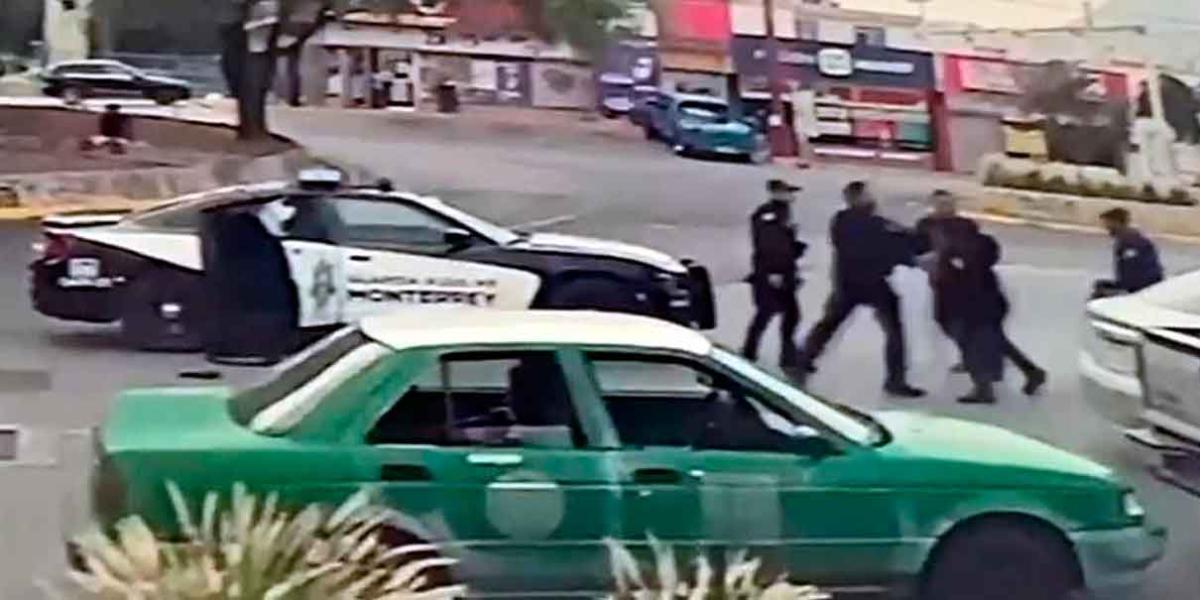 A GOLPES policías de Monterrey RESUELVEN DIFERENCIAS