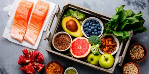 9 alimentos que ayudan a controlar la glucosa y mejorar la sensibilidad a la insulina