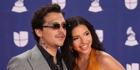 Christian Nodal pospone su boda con Ángela Aguilar