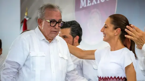 Sheinbaum fijará postura sobre licencia de Rocha Moya en la "Mañanera"