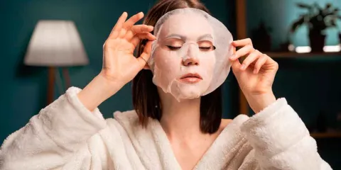 Mascarillas overnight: qué son y por qué millones las usan para cuidar su piel