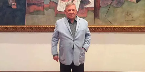 Muere Chucho Gallegos, fundador de TVyNovelas, a los 84 años