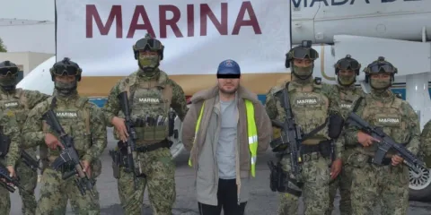 Cae “El Sol”, excapitán de la Marina ligado al huachicol fiscal