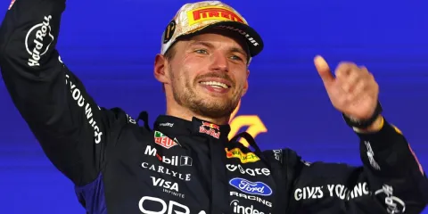 Max Verstappen conquista el Gran Premio de Singapur y Antonelli se acerca al título de Fórmula 1
