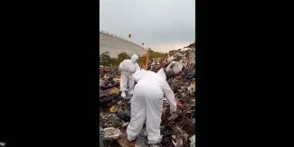 Madres buscadoras hallan a joven con mochila en canal del Edomex. VIDEO