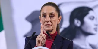 Sheinbaum niega consumir marihuana durante su primer en vivo en redes