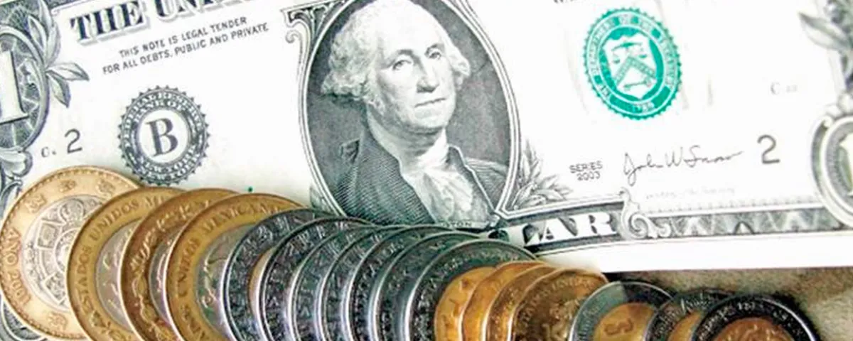 Dólar se acerca a 18.50 pesos tras inflación de EU; peso cae con fuerza