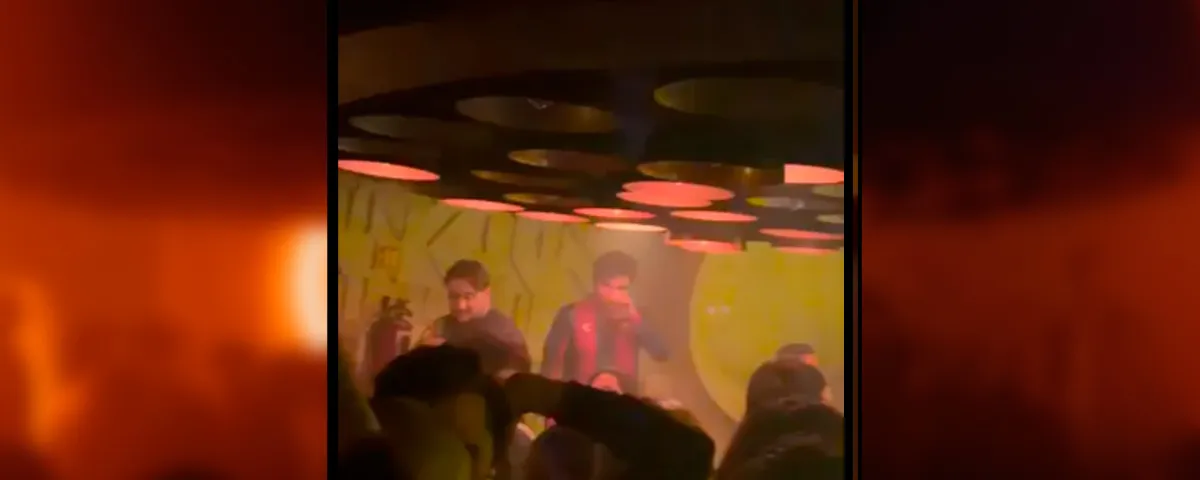 Captan a hijo menor de AMLO, en antro VIP con consumo mínimo de 40 mil pesos VIDEO. 